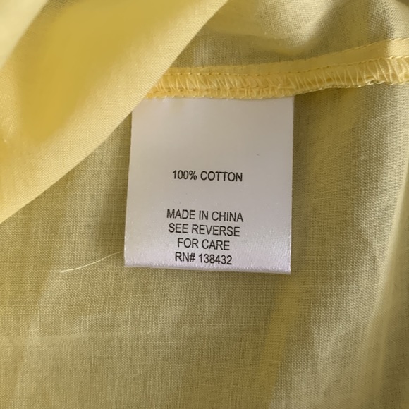 ModCloth NWOT Buttercup Eyelet Top size M - Picture 13 of 15